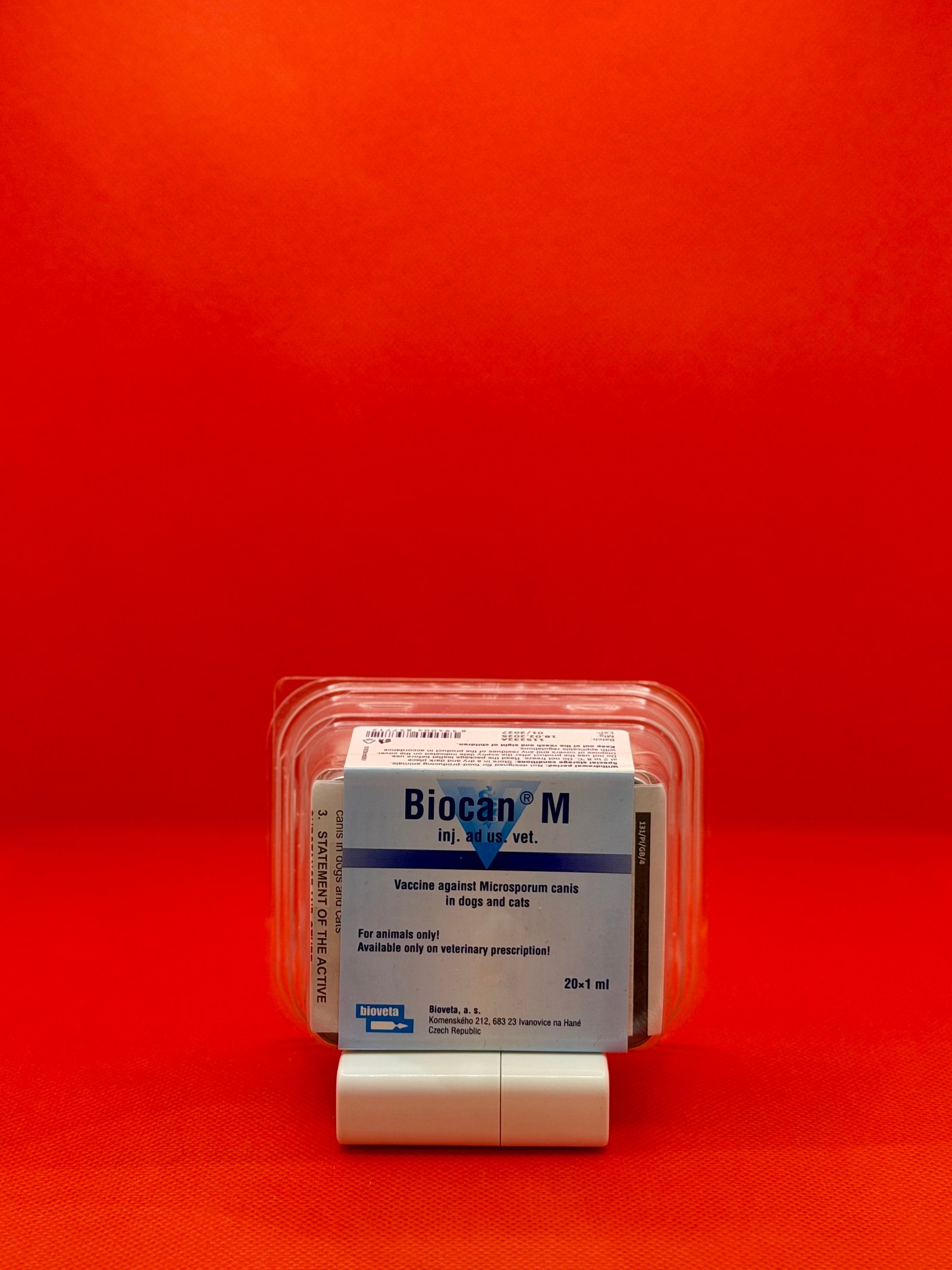 لقاح كلاب تشيكي - BIOCAN M